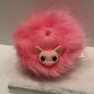 Universal Studio - Pink Pygmy Puff Shoulder Pal The Wizarding World of Harry Pot